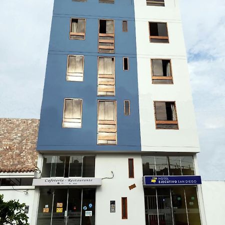 Hotel Ejecutivo San Diego Trujillo Eksteriør bilde
