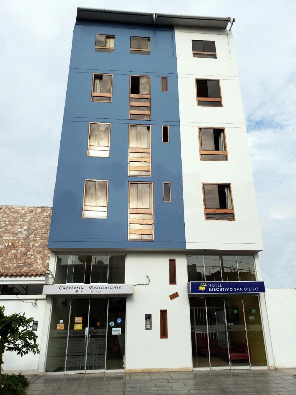 Hotel Ejecutivo San Diego Trujillo Eksteriør bilde